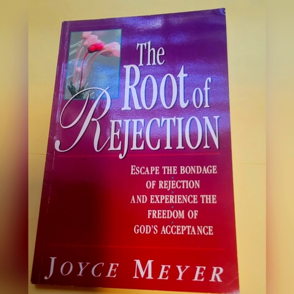 Books Nonfiction Christian ✝️ - Picture 6 of 8